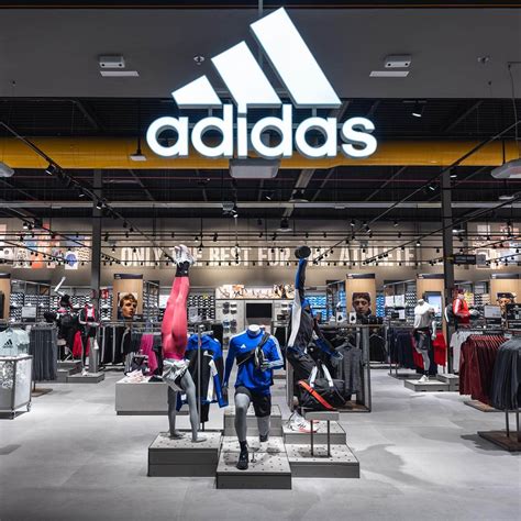 closest adidas outlet store locations.